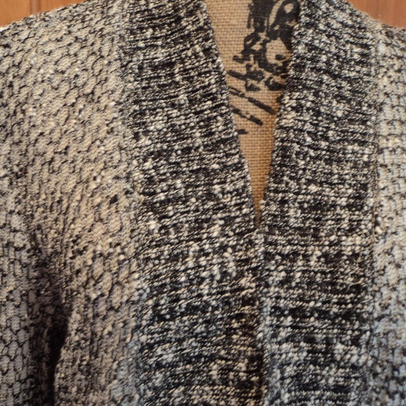 Sweater - Picture 2 of 6